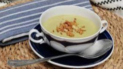 Crema de brócoli, leche de coco y mascarpone
